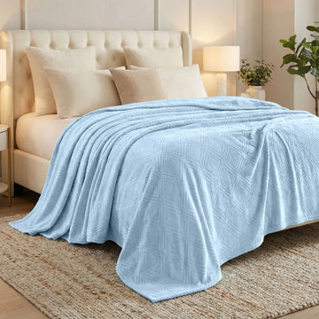 Flannel Fleece Blanket – Alaska Diamond Quilted - Warm and Plush